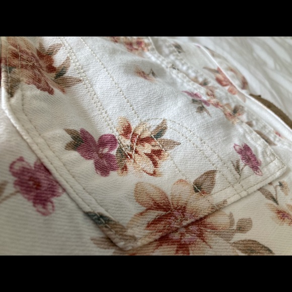 American Eagle Floral High Waist Denim Jean Shorts - Picture 4 of 6